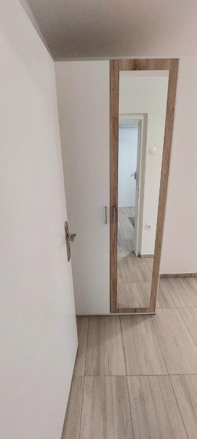 Jo-Ma Apartma - Safe Parking Любляна Экстерьер фото