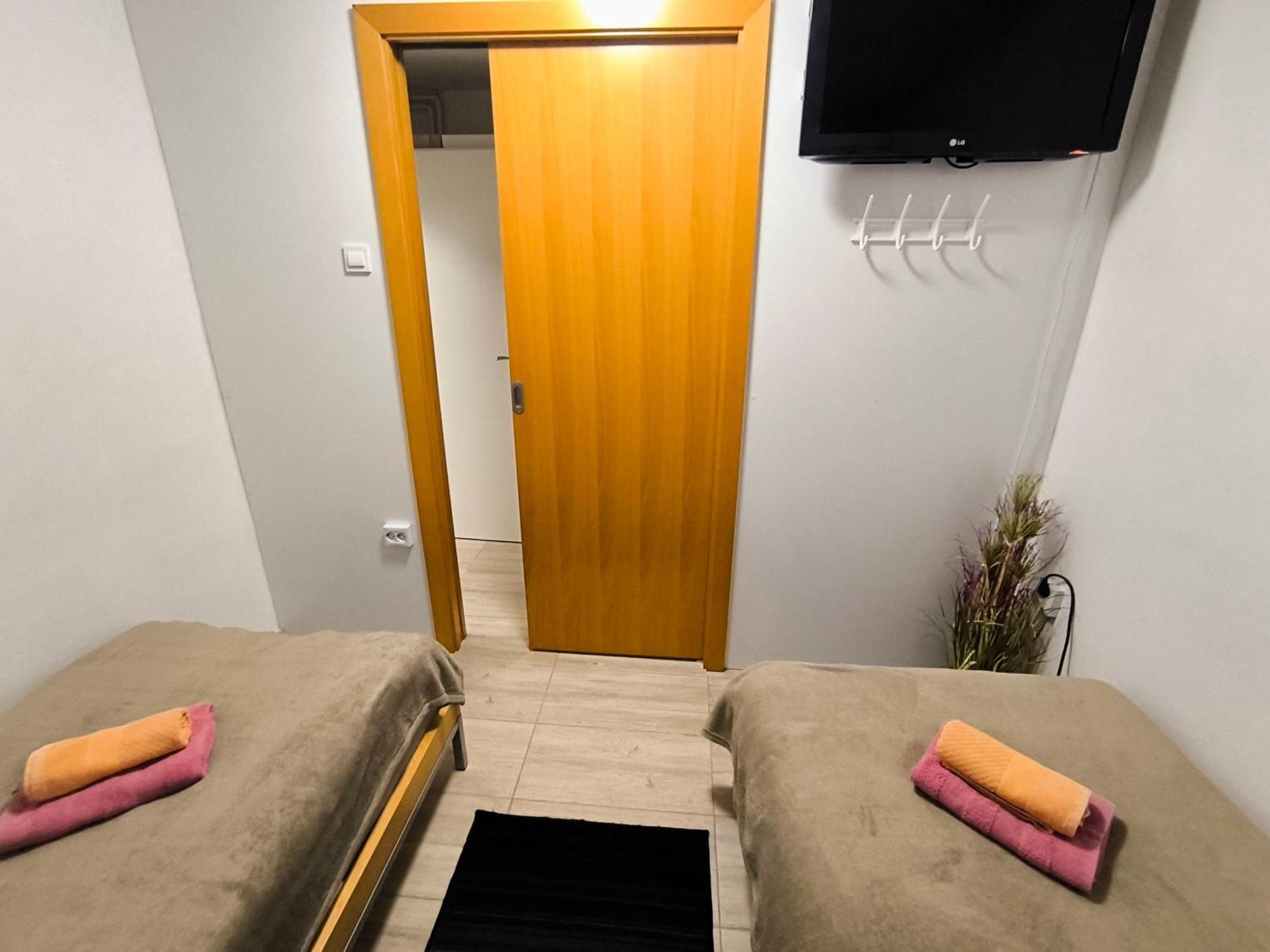 Jo-Ma Apartma - Safe Parking Любляна Экстерьер фото