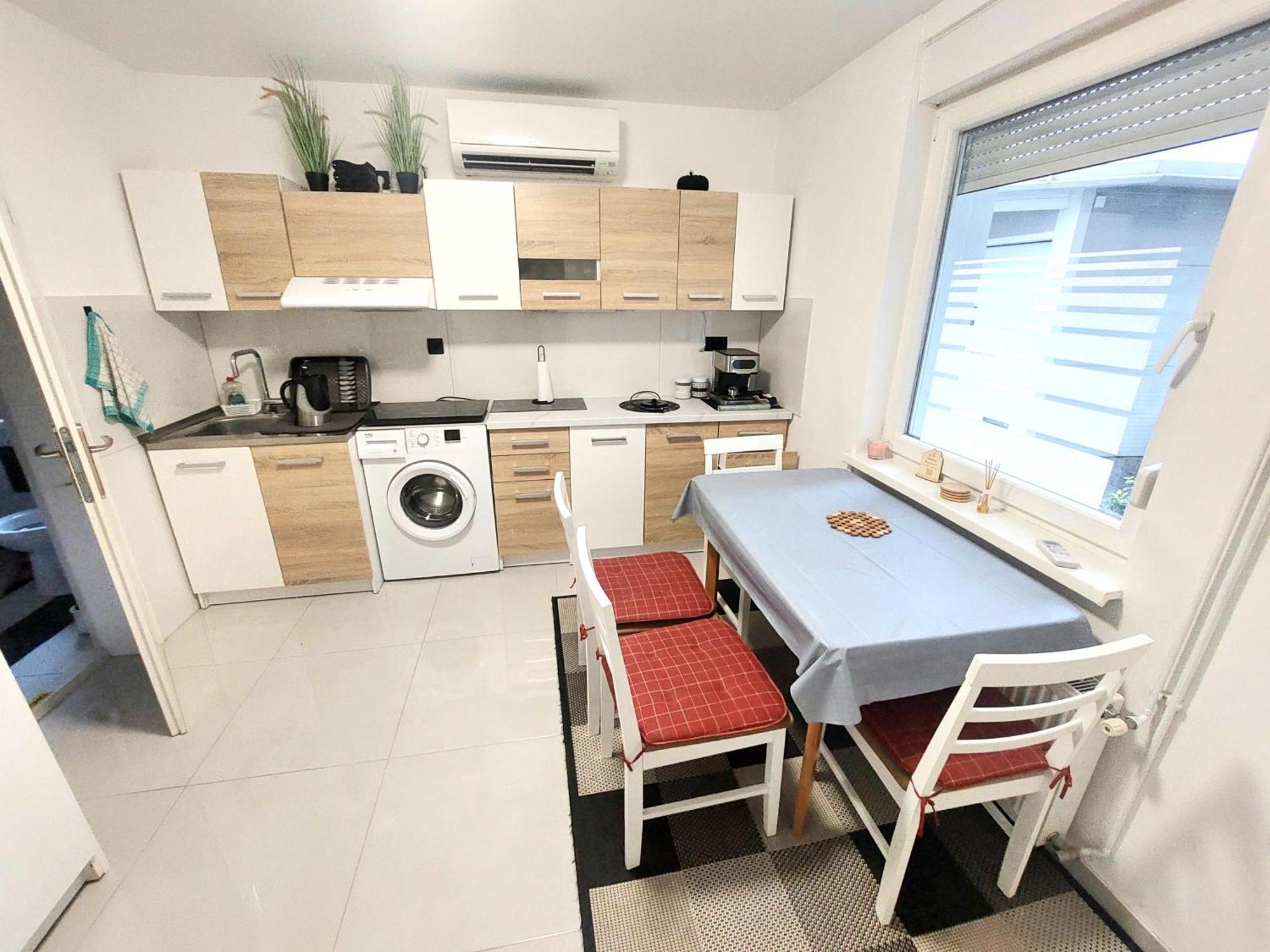 Jo-Ma Apartma - Safe Parking Любляна Экстерьер фото